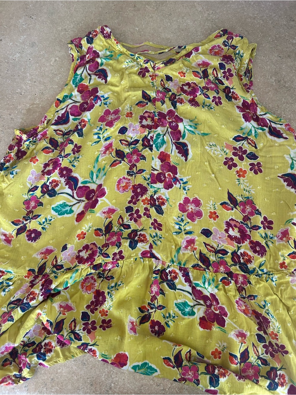 Floral Yellow-green Sleeveless Ruffle-Hem Women’s Top